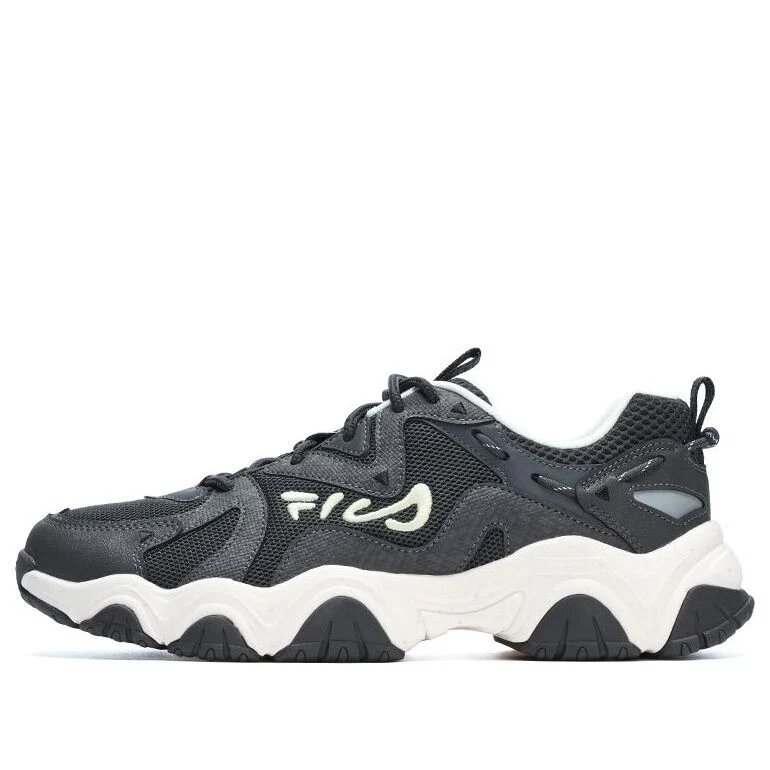 4 Athletic Shoes "Black"