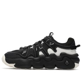 Barricade 2 Sneakers "Black White"