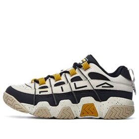 Barricade White/Black