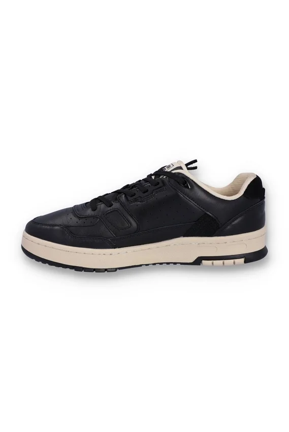 Black Rissmo Low Basketball Trainer