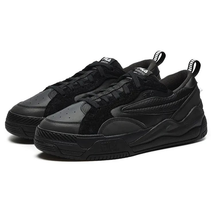 Canestro Sneakers "Black"