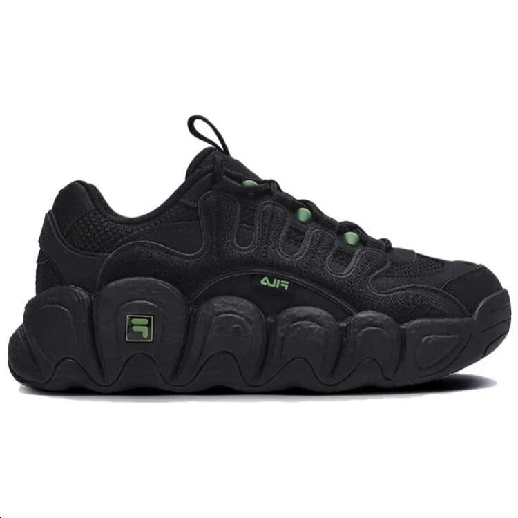 Cat Claw Sneakers "Black"