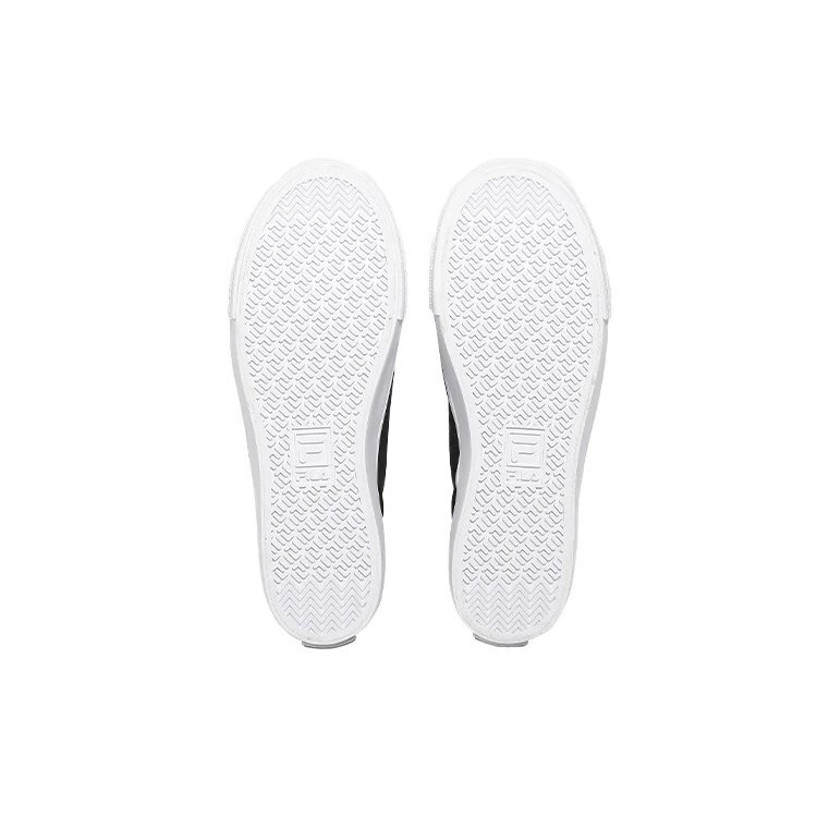 Classic Kicks B V2 Low Top Board Shoes Black/White