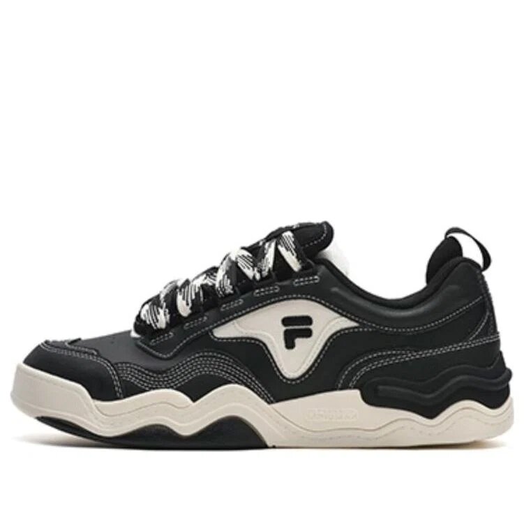 Classic Kicks Versatile Comfort "Black"