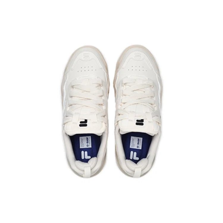 Classic Kicks Versatile Comfort "White"
