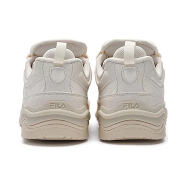 Classic Kicks Versatile Comfort "White"