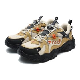 Fluid 4 Low Shoes “Tan White Black”