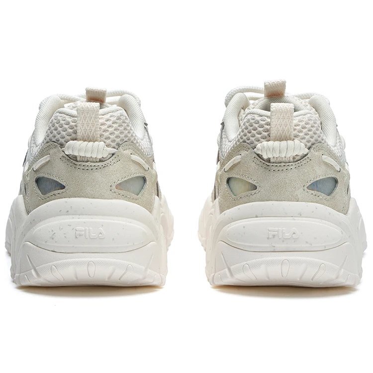 Fluid 4 Sneakers "Beige White"
