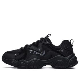 Fluid 4 Sneakers "Core Black"