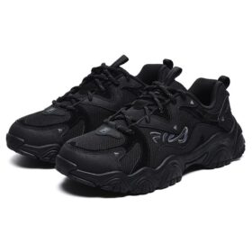 Fluid 4 Sneakers “Core Black”