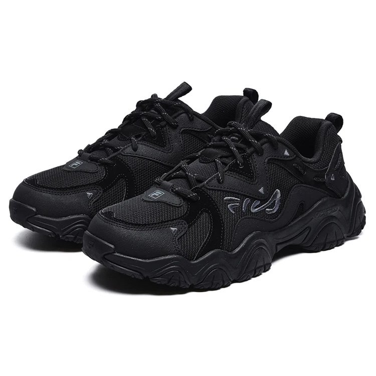 Fluid 4 Sneakers "Core Black"