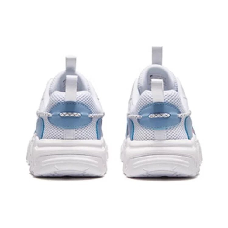 Fluid Low-Top Sport Shoes "White Blue Pink"