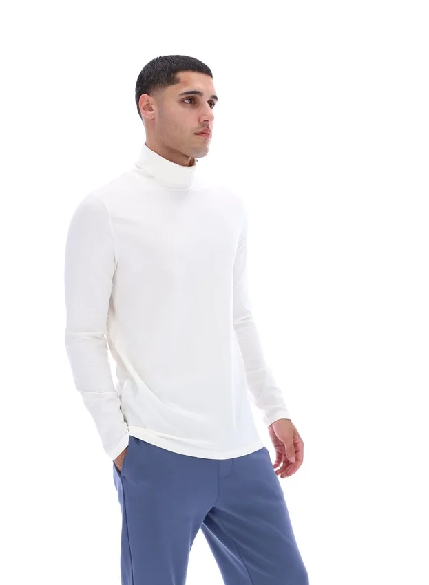 Gardenia 19th Classic Roll Neck Sweater