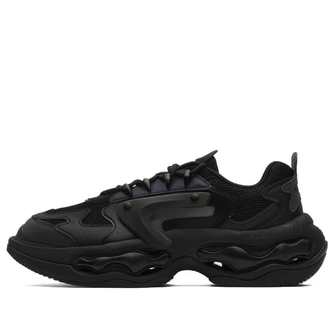 Nebula Sneakers "Black"